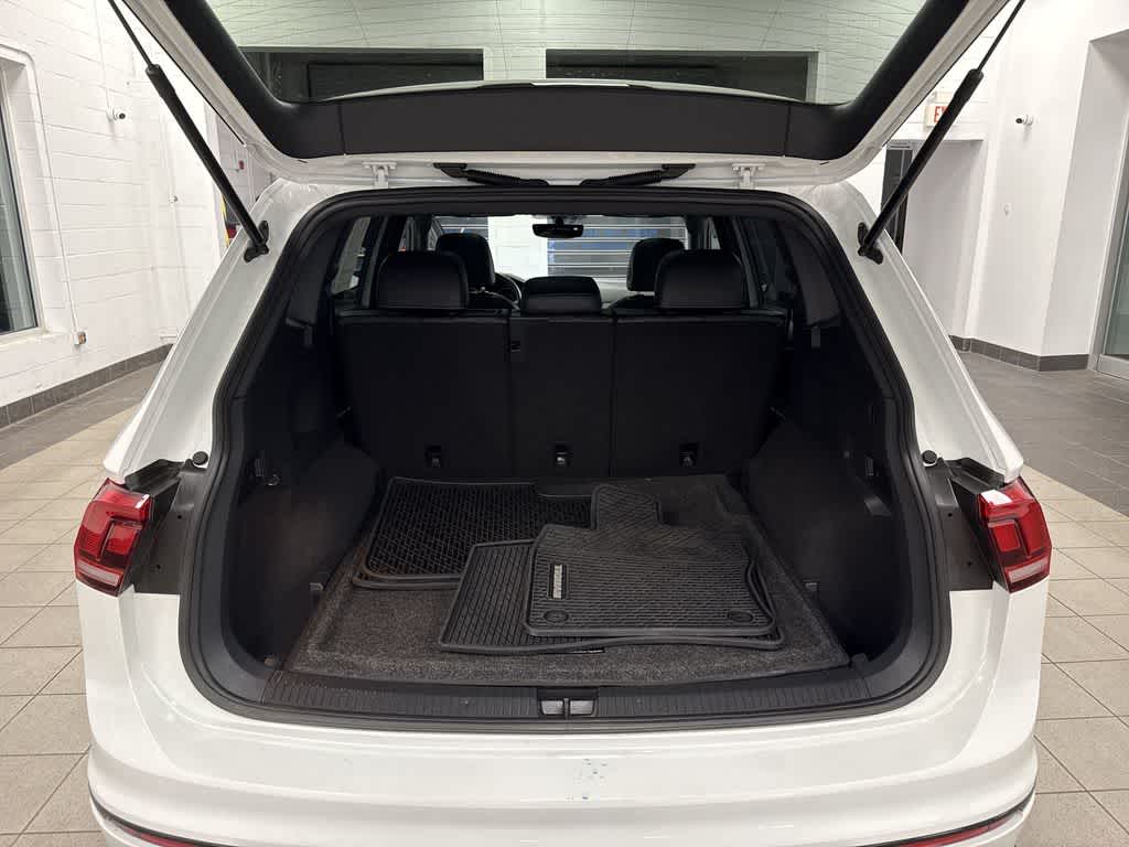 2021 Volkswagen Tiguan SE R-Line Black
