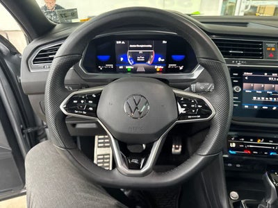 2022 Volkswagen Tiguan SE R-Line Black