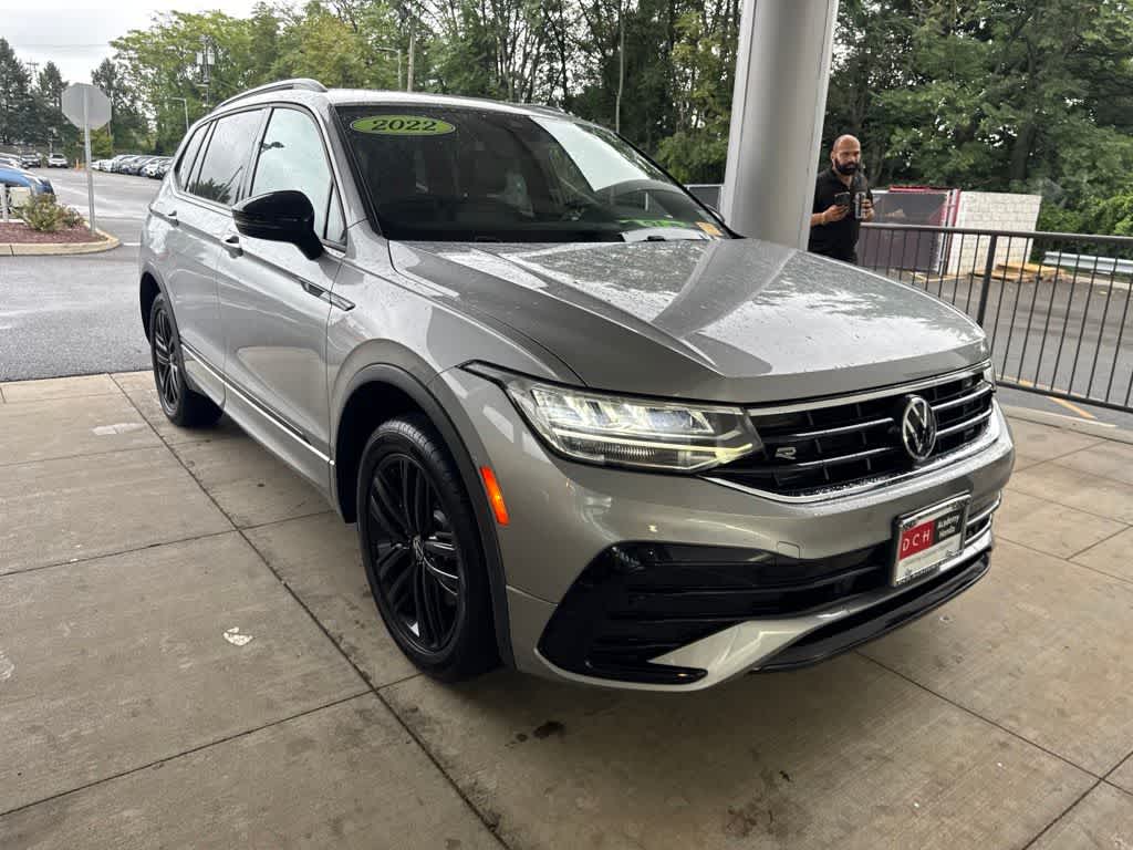 2022 Volkswagen Tiguan SE R-Line Black