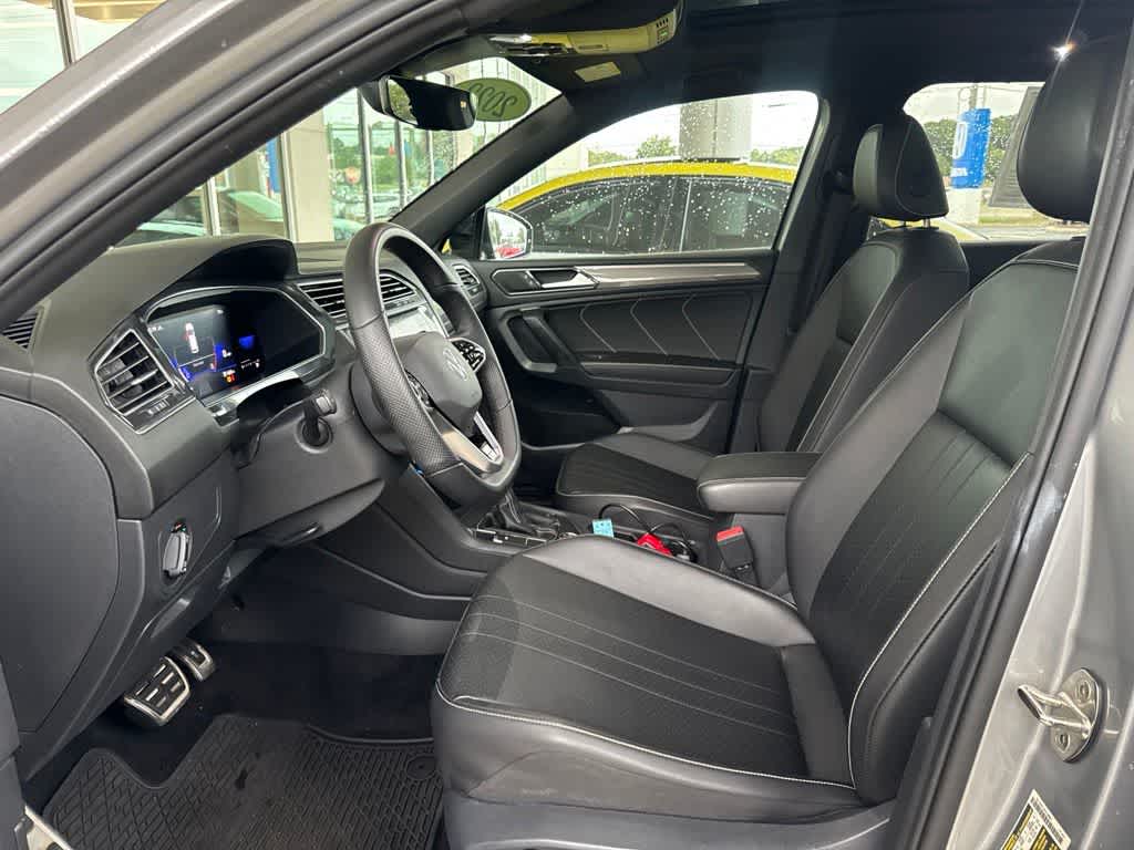 2022 Volkswagen Tiguan SE R-Line Black