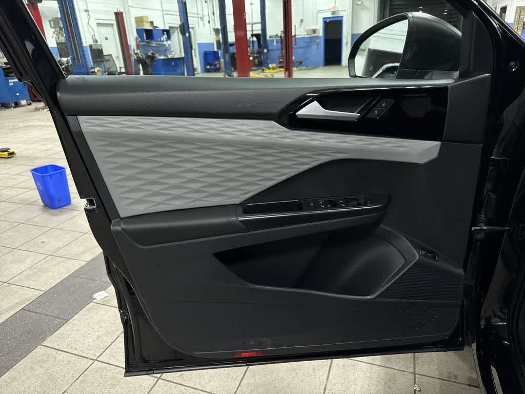 2023 Volkswagen Taos S