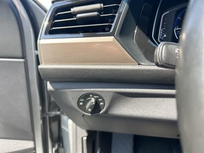 2019 Volkswagen Jetta SEL Premium