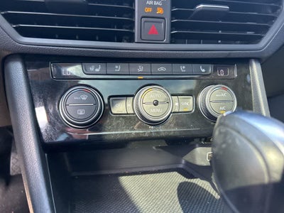 2019 Volkswagen Jetta SEL Premium