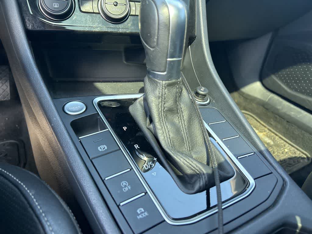 2019 Volkswagen Jetta SEL Premium