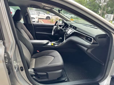 2020 Toyota Camry Hybrid LE