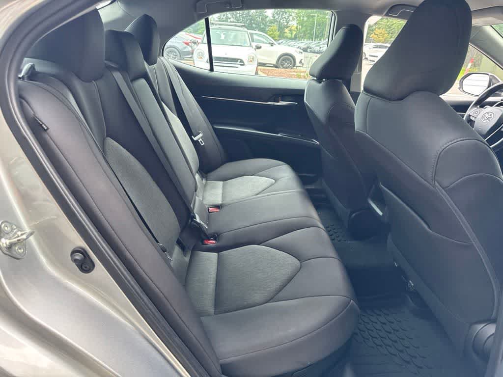 2020 Toyota Camry Hybrid LE