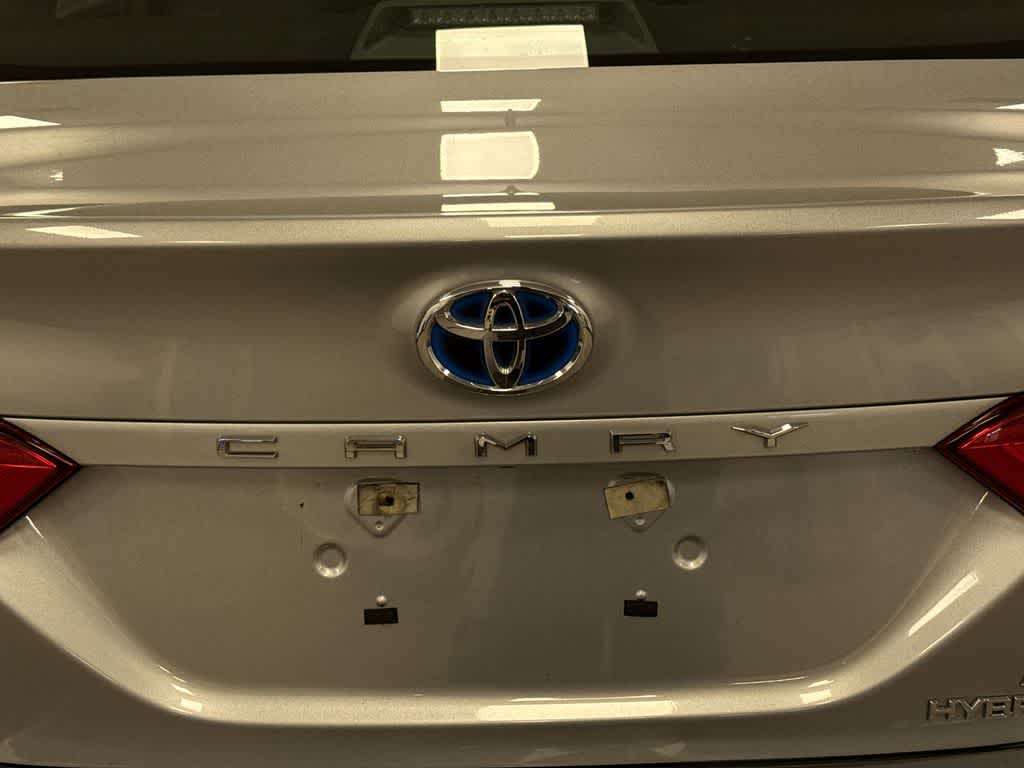2020 Toyota Camry Hybrid LE