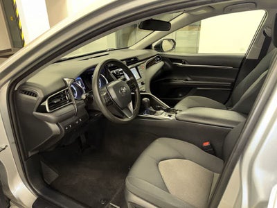 2020 Toyota Camry Hybrid LE