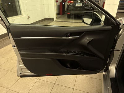 2020 Toyota Camry Hybrid LE