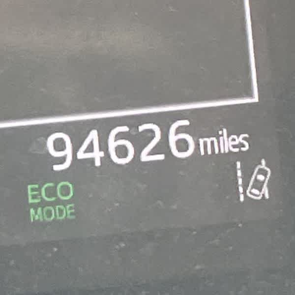2022 Toyota Camry Hybrid SE
