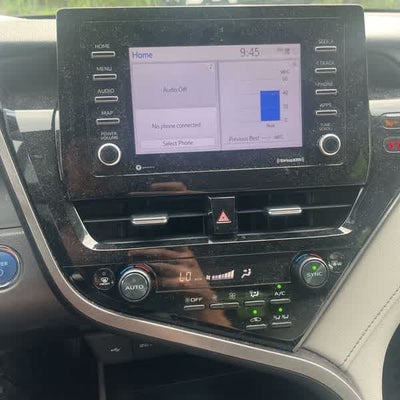 2022 Toyota Camry Hybrid SE