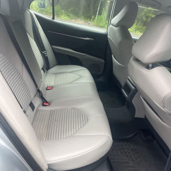 2022 Toyota Camry Hybrid SE