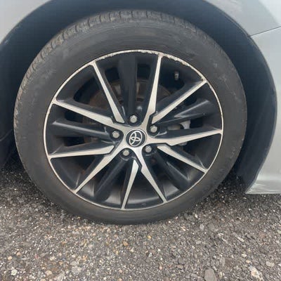 2022 Toyota Camry Hybrid SE