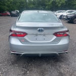 2022 Toyota Camry Hybrid SE