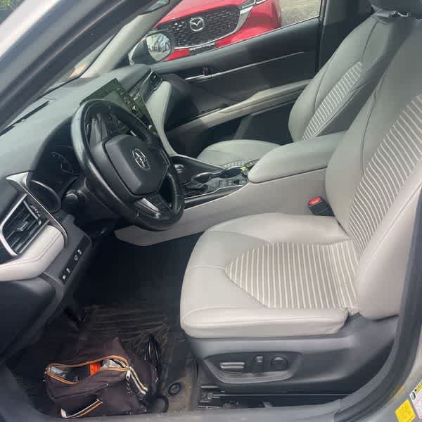2022 Toyota Camry Hybrid SE