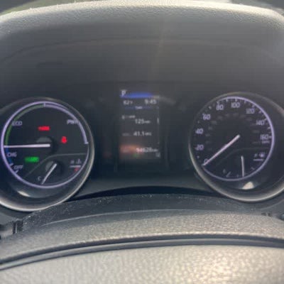 2022 Toyota Camry Hybrid SE