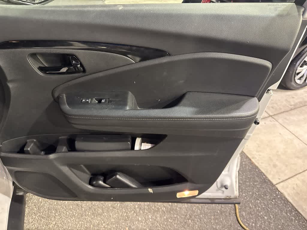 2023 Honda Passport Elite