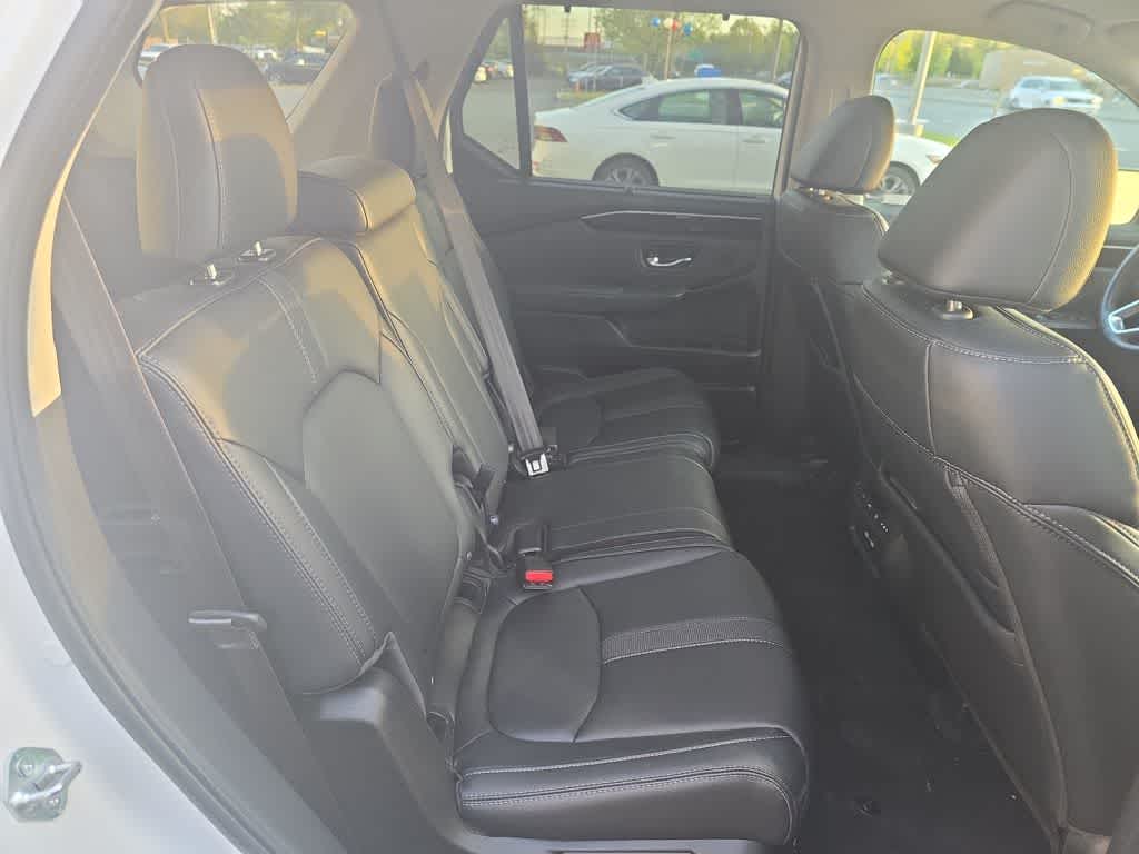 2023 Honda Pilot EX-L 8 Passenger