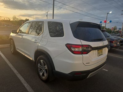 2023 Honda Pilot EX-L 8 Passenger