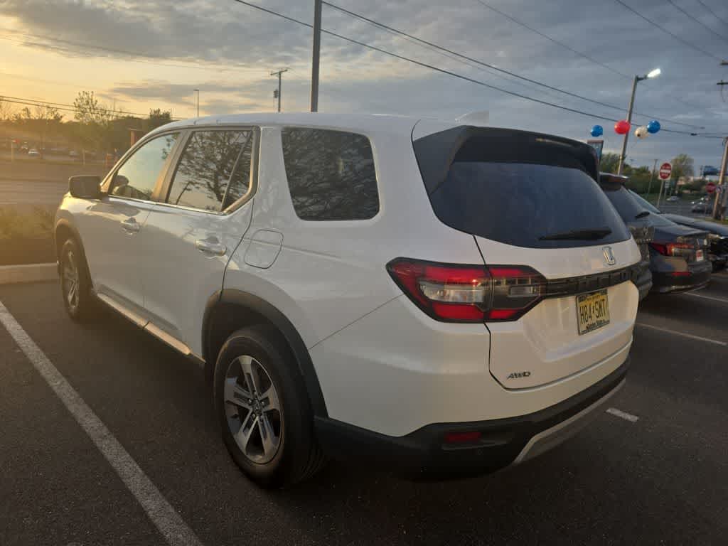 2023 Honda Pilot EX-L 8 Passenger