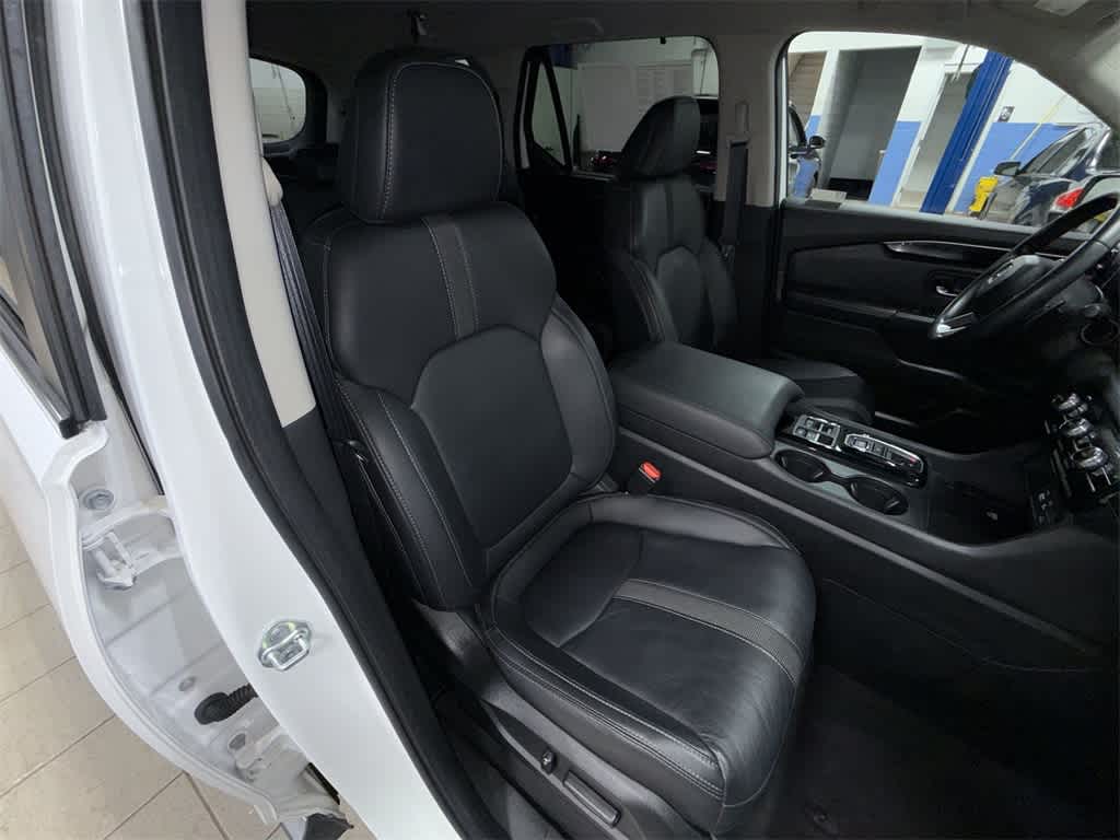 2023 Honda Pilot EX-L 8 Passenger