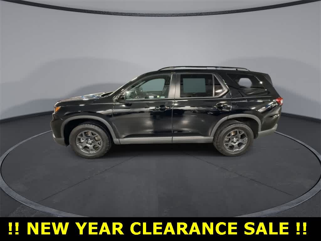 2023 Honda Pilot TrailSport