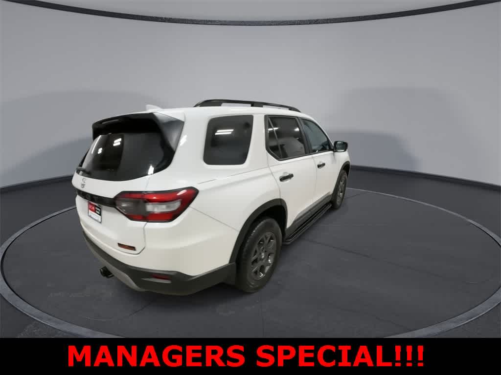 2023 Honda Pilot TrailSport