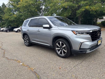 2024 Honda Pilot Touring