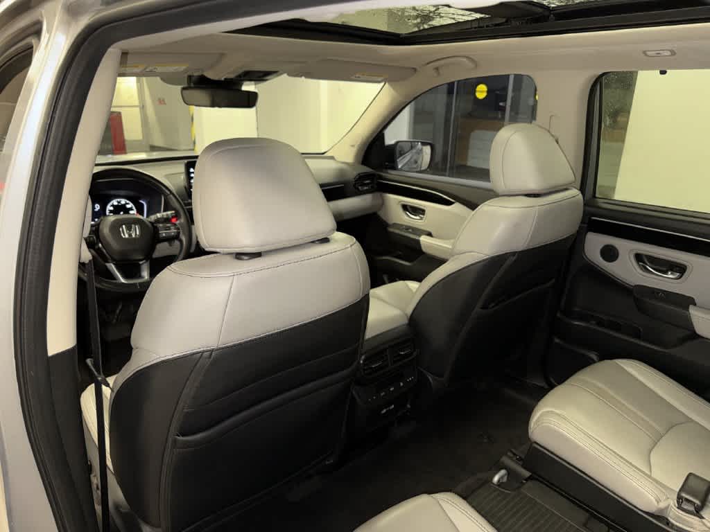 2023 Honda Pilot Touring