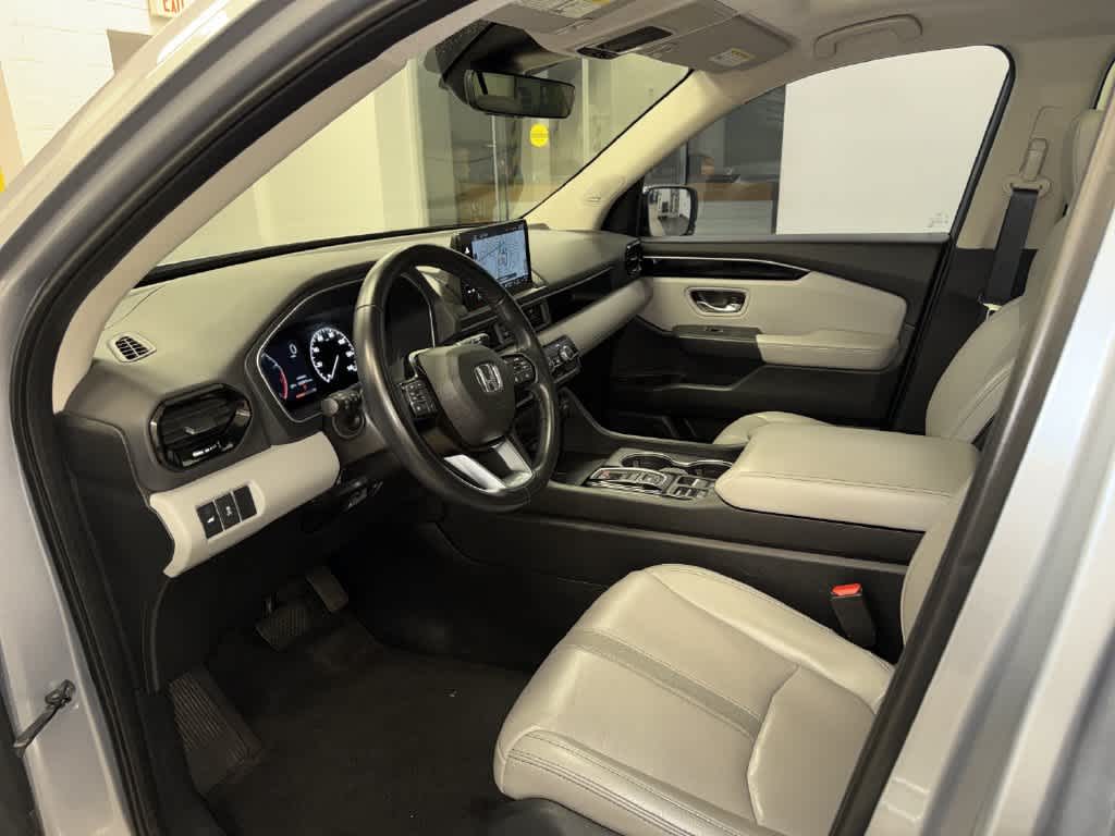 2023 Honda Pilot Touring