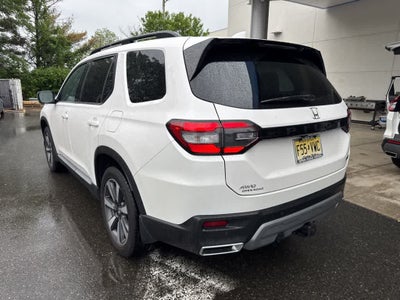 2025 Honda Pilot Touring