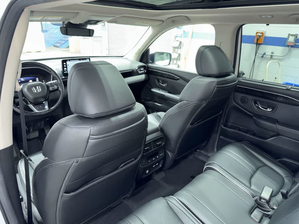 2023 Honda Pilot Elite
