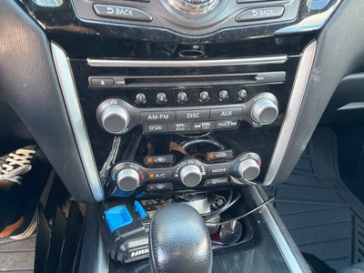 2015 Nissan Pathfinder SV
