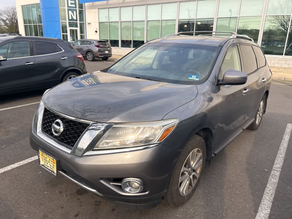 2016 Nissan Pathfinder SV