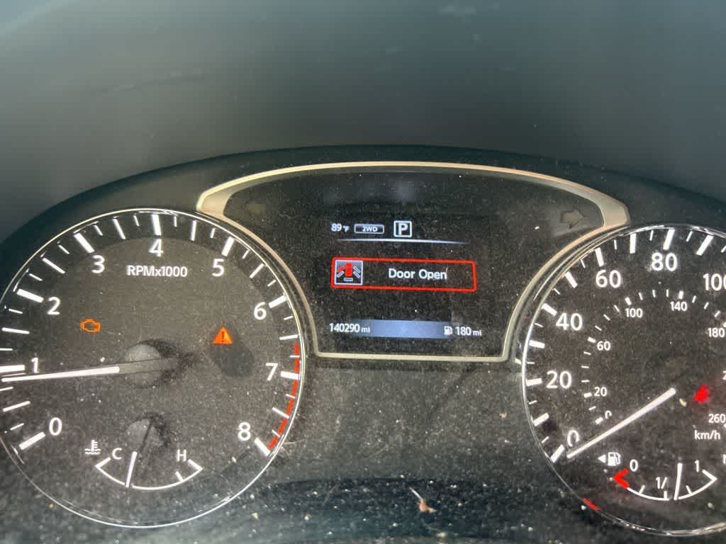 2016 Nissan Pathfinder SV