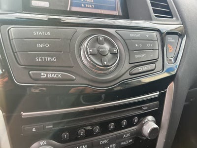 2016 Nissan Pathfinder SV