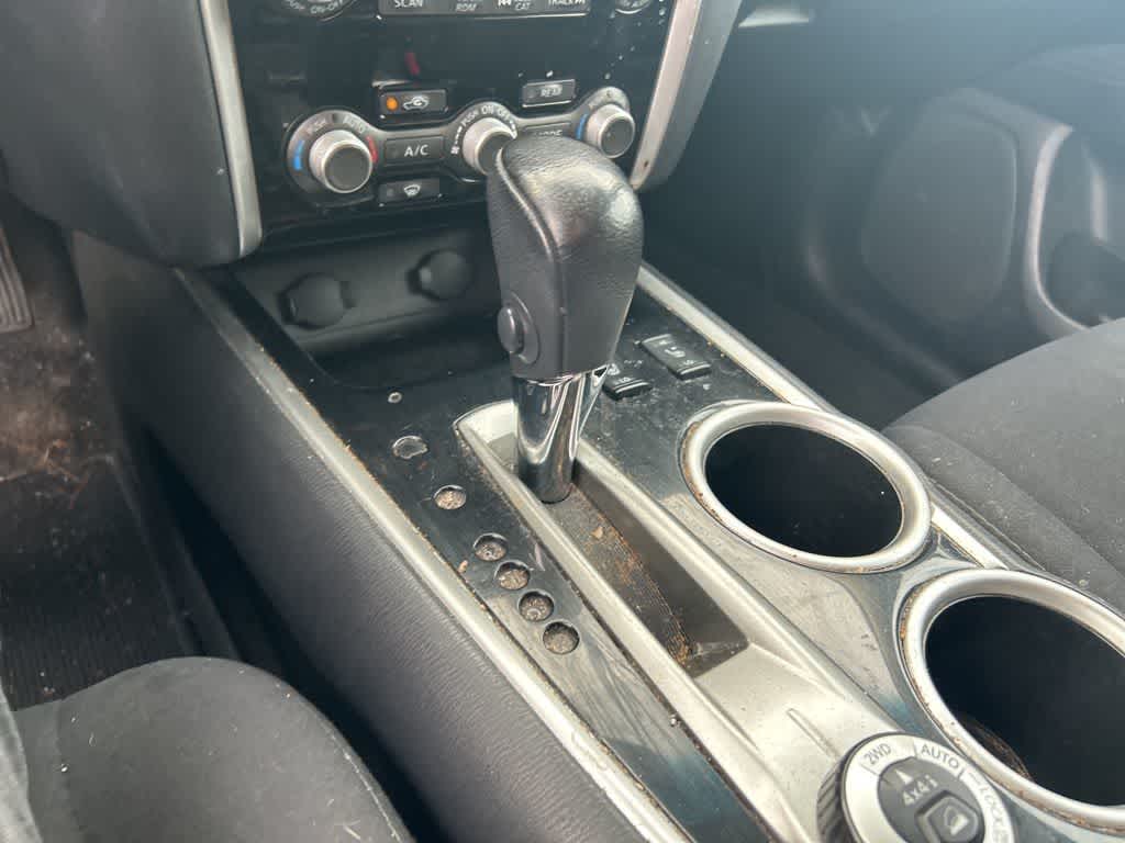 2016 Nissan Pathfinder SV