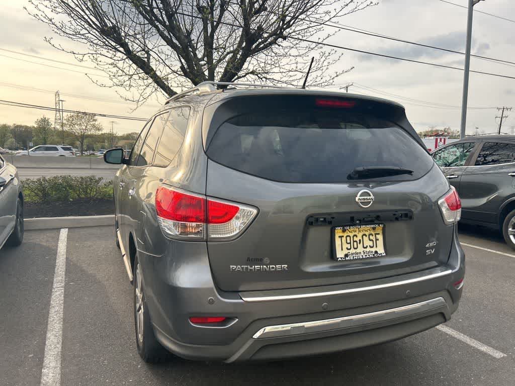 2016 Nissan Pathfinder SV