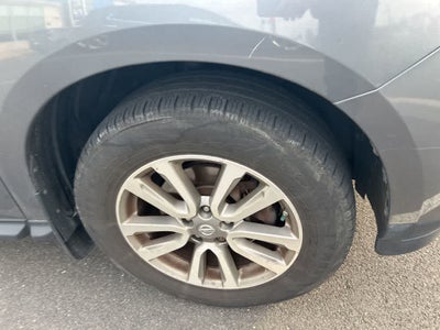 2016 Nissan Pathfinder SV