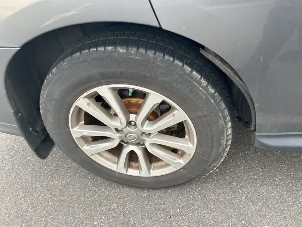 2016 Nissan Pathfinder SV