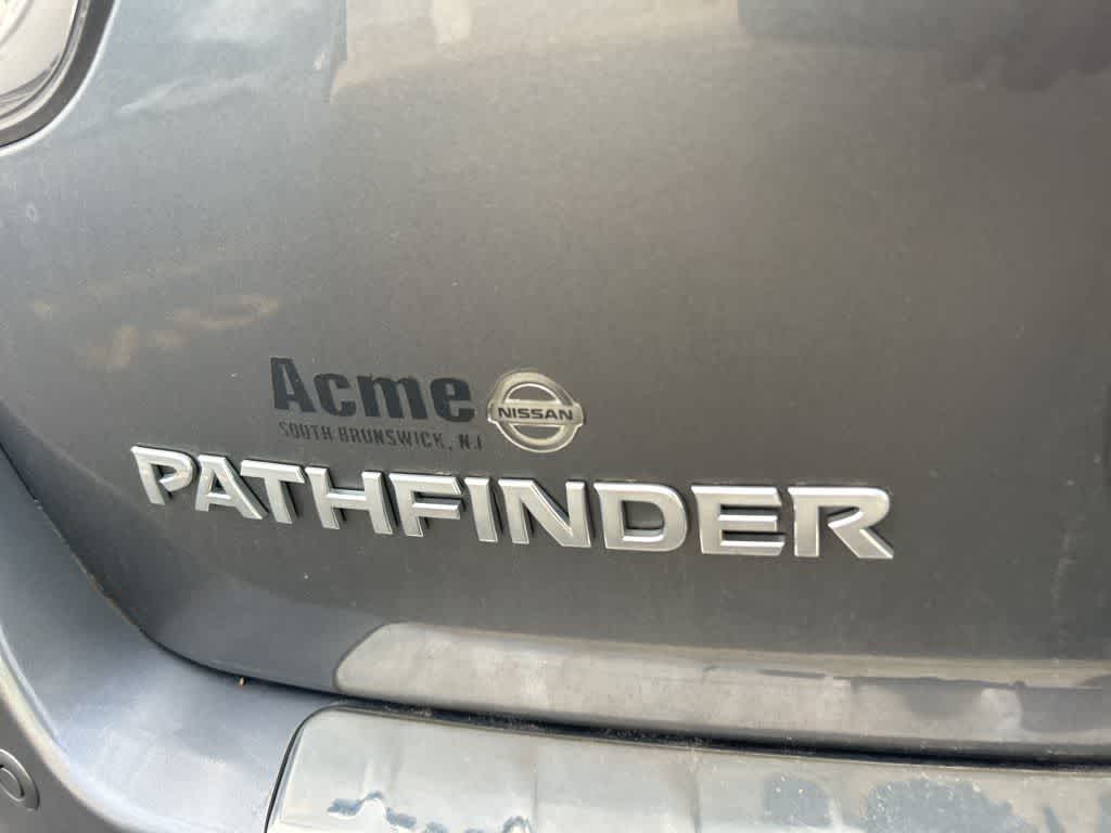 2016 Nissan Pathfinder SV