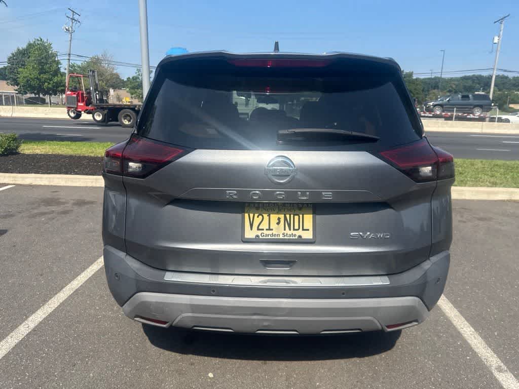 2021 Nissan Rogue SV
