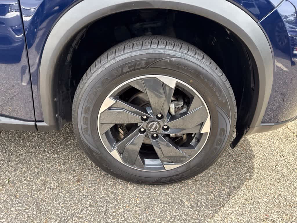 2025 Nissan Rogue SV
