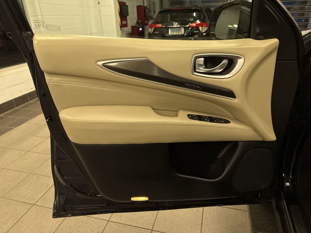 2019 INFINITI QX60 LUXE