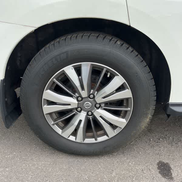 2019 Nissan Pathfinder S