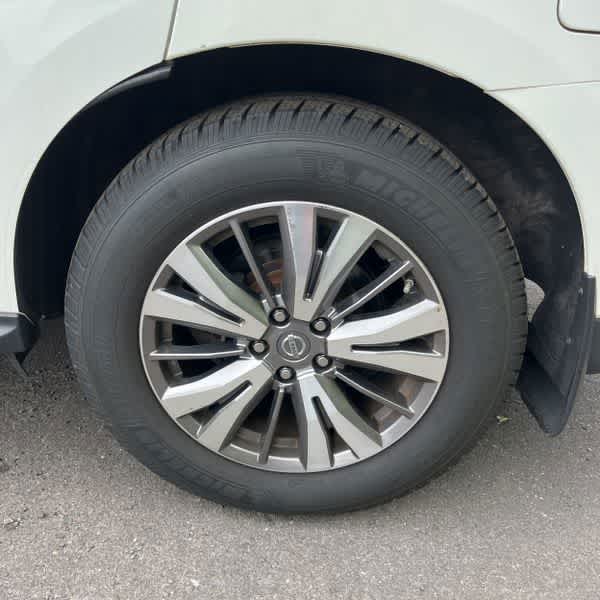 2019 Nissan Pathfinder S