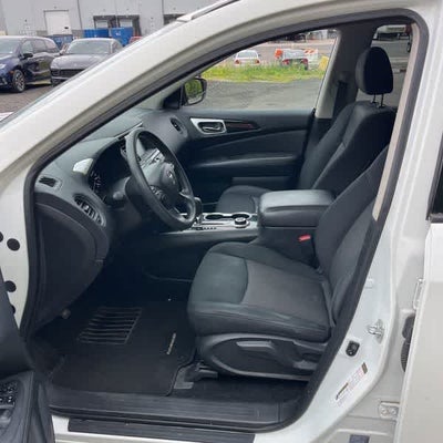 2019 Nissan Pathfinder S