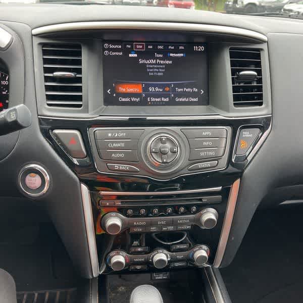 2019 Nissan Pathfinder S