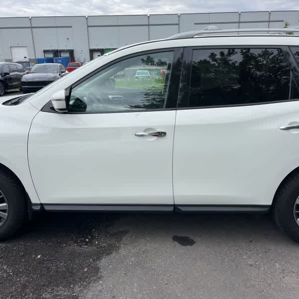 2019 Nissan Pathfinder S
