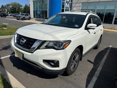 2017 Nissan Pathfinder SL